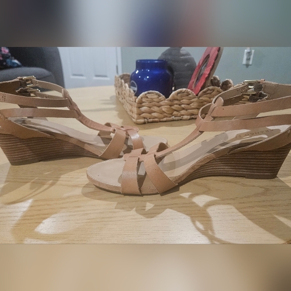 FRANCO SARTO Leather Tan Wedges with Elegant Straps. Size 10 - Picture 5 of 13